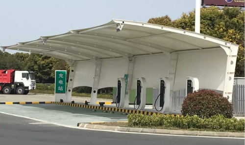 杜絕充電車棚火災隱患，規(guī)范車棚建設刻不容緩